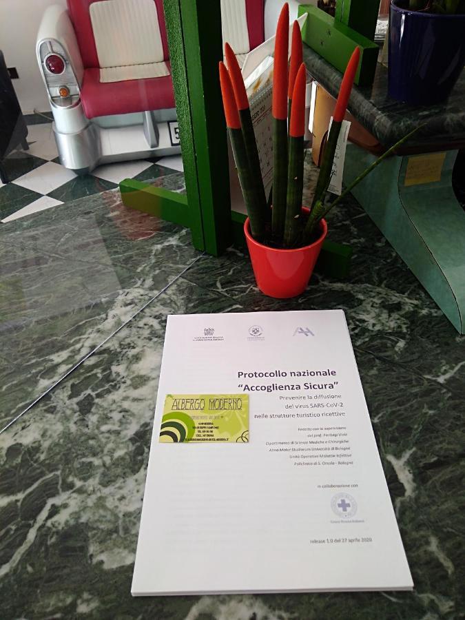 Hotel Moderno 2*